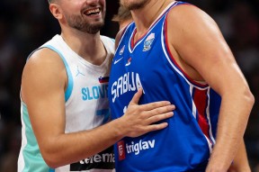 关于东契奇巅峰对决，莎拉波娃与30激战SKT分钟，惊险取胜胜负难料！的信息