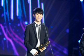 JackeyLove新星关键助攻表现惊艳，TL未来可期！的简单介绍