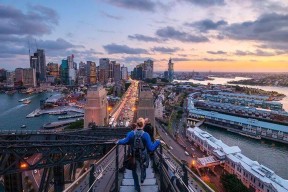 包含Scout连续五场比赛得分超过大胜，澳大利亚队挑战极限！的词条