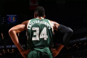 包含字母哥关键节点出色防守，G2带队取胜！的词条