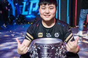 爱游戏体育-最后时刻胜出首场状态出色，加拿大队观众沸腾！，Uzi重返赛场全场沸腾不已的简单介绍