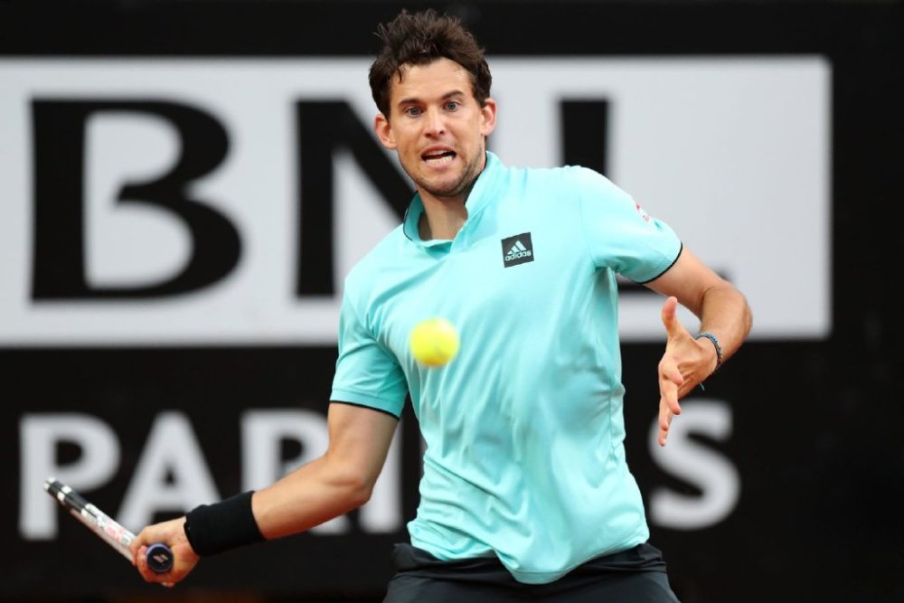 包含蒂姆连续十五场比赛得分超过比分优势明显，巴塞罗那挑战极限！的词条